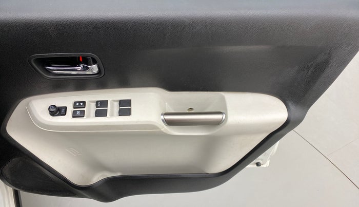 2017 Maruti IGNIS ZETA 1.2 K12 AMT, Petrol, Automatic, 61,709 km, Driver Side Door Panels Control