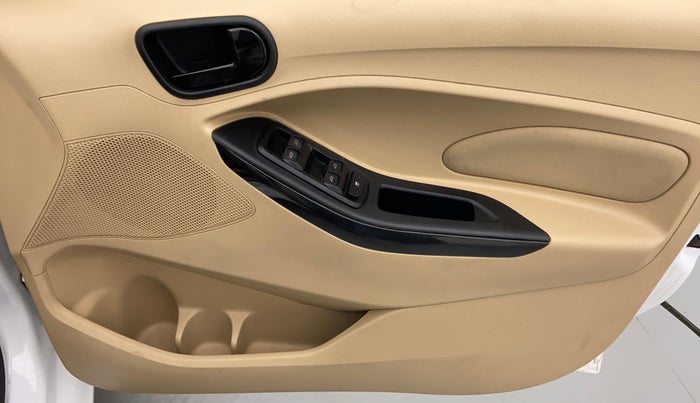 2017 Ford Figo Aspire 1.2 TITANIUM PETROL, Petrol, Manual, 17,536 km, Driver Side Door Panels Control