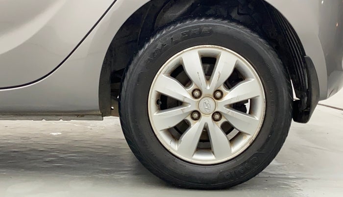 2013 Hyundai i20 SPORTZ 1.4 AT VTVT, Petrol, Automatic, 51,093 km, Left Rear Wheel