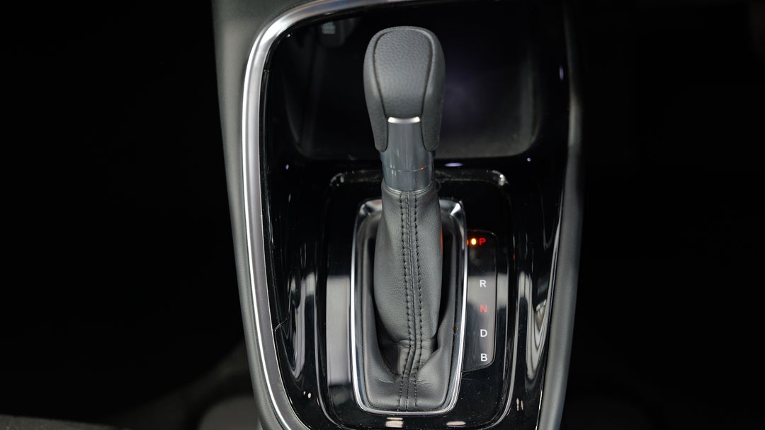 2023 Honda HR-V E:hev L, Automatic, 31131 km, Gear Lever 