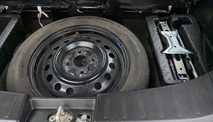 2015 Maruti Wagon R 1.0 VXI AMT, Petrol, Automatic, 26,941 km, Spare Tyre