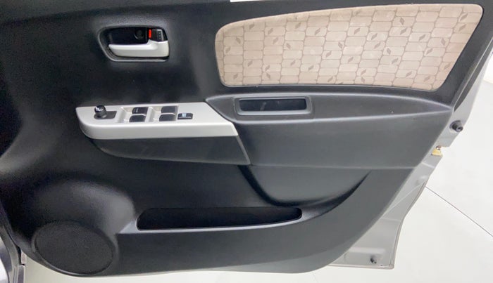 2015 Maruti Wagon R 1.0 VXI AMT, Petrol, Automatic, 26,941 km, Driver Side Door Panels Control