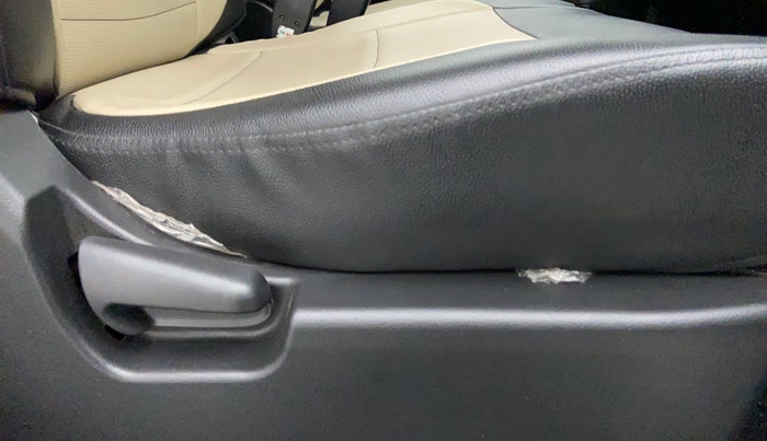 2015 Maruti Wagon R 1.0 VXI AMT, Petrol, Automatic, 26,941 km, Driver Side Adjustment Panel
