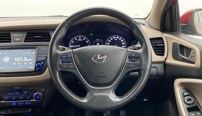 2016 Hyundai Elite i20 ASTA 1.2 (O), Petrol, Manual, 26,425 km, Steering Wheel Close Up
