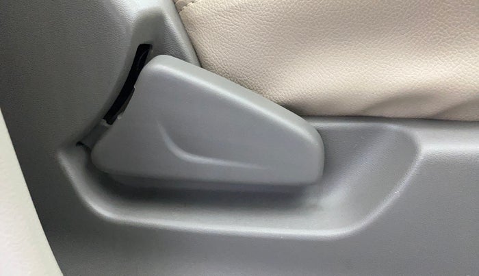 2017 Datsun Redi Go T (O), Petrol, Manual, 21,663 km, Driver Side Adjustment Panel