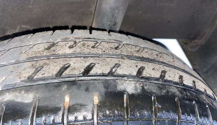 2017 Datsun Redi Go T (O), Petrol, Manual, 21,663 km, Left Rear Tyre Tread