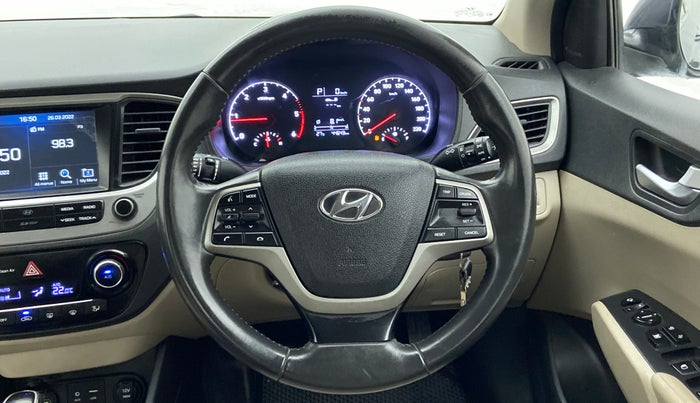 2017 Hyundai Verna 1.6 CRDI SX + AT, Diesel, Automatic, 44,626 km, Steering Wheel Close Up