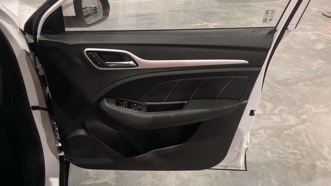 2022 MG ZS Excite, Automatic, 30817 km, Speaker View