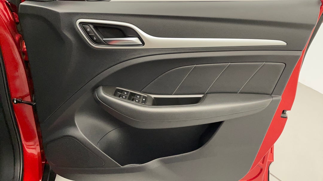 2019 MG ZS Excite, Automatic, 75719 km, Speaker View