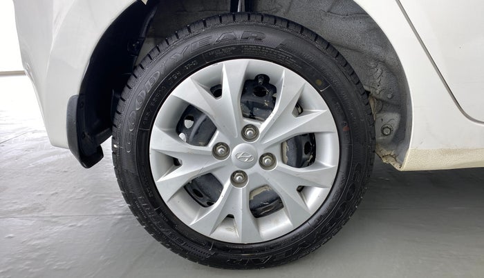 2016 Hyundai Grand i10 MAGNA 1.2 KAPPA VTVT, Petrol, Manual, 1 km, Right Rear Wheel
