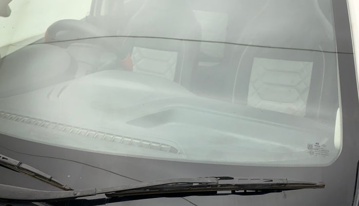 2018 Tata Tiago XE PETROL, Petrol, Manual, 36,754 km, Front windshield - Minor spot on windshield