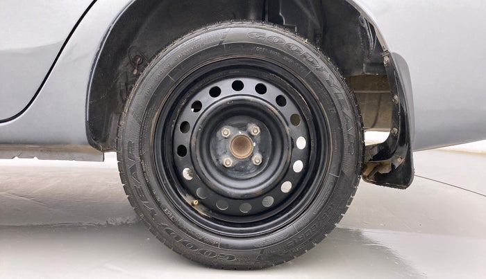 2013 Toyota Etios G, Petrol, Manual, 82,484 km, Left Rear Wheel