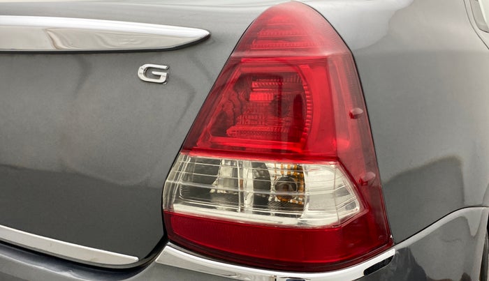 2013 Toyota Etios G, Petrol, Manual, 82,484 km, Right tail light - Reverse gear light not functional
