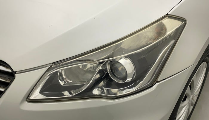 2015 Maruti Ciaz VXI+, Petrol, Manual, 81,065 km, Left headlight - Minor scratches