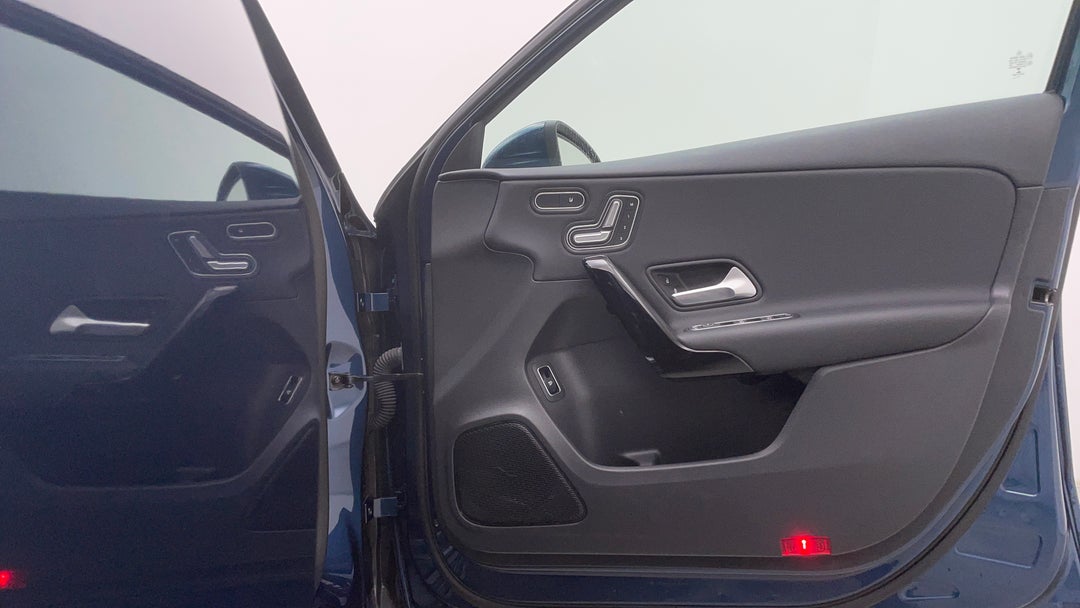 2019 Mercedes-benz A180 A180, Automatic, 34405 km, Speaker View