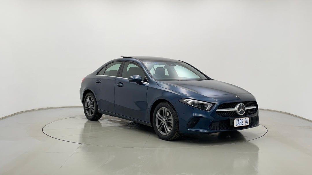 2019 Mercedes-benz A180 A180, Automatic, 34405 km, Right Front Diagonal (45- Degree) View