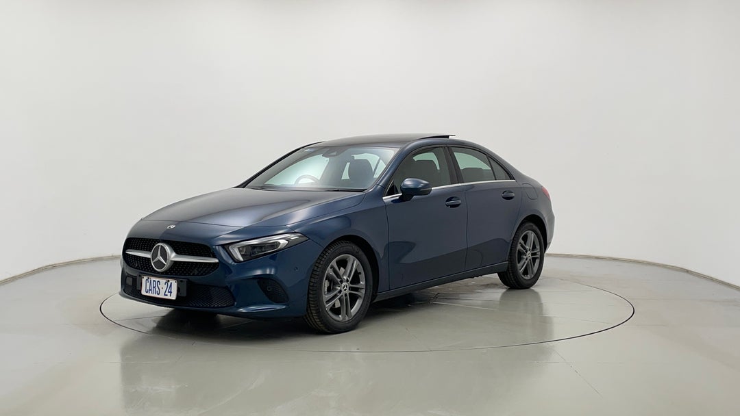 2019 Mercedes-benz A180 A180, Automatic, 34405 km, Left Front Diagonal (45- Degree) View
