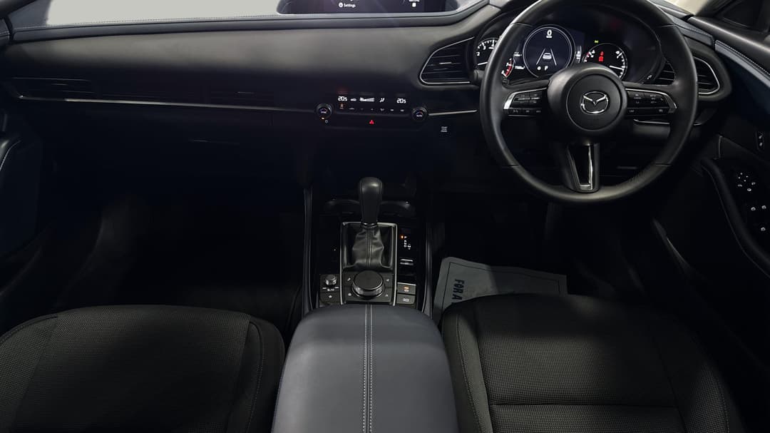 2024 Mazda CX-30 G20 Evolve (FWD), Automatic, 7580 km, Center Console
