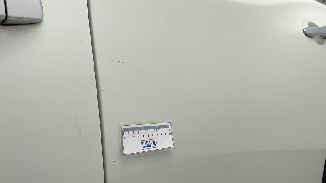 Doors Rear LHS Scratch