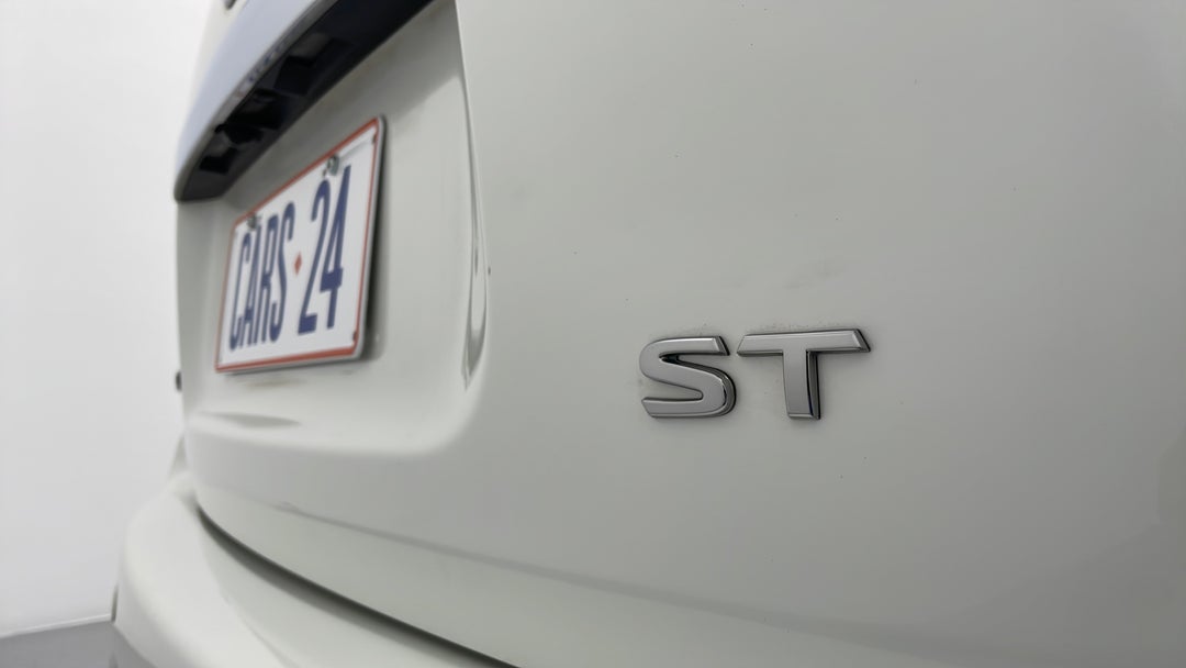 Badge (Boot Right Side)