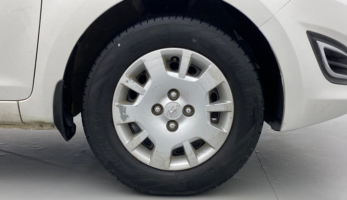 2012 Hyundai i20 MAGNA O 1.2, Petrol, Manual, 58,954 km, Right Front Wheel