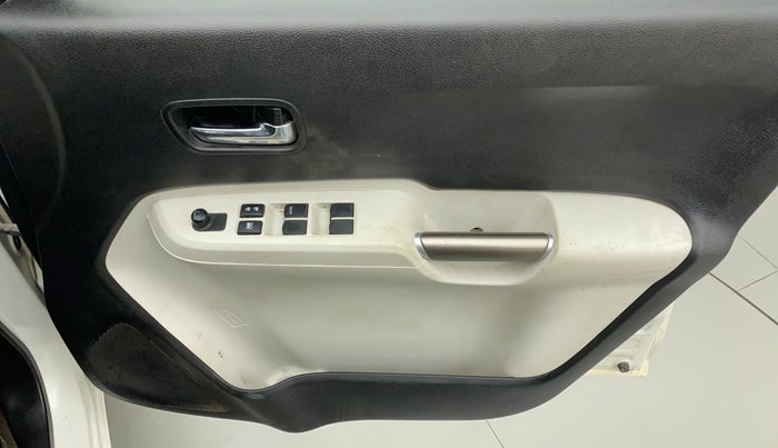 2017 Maruti IGNIS DELTA 1.2, Petrol, Manual, 51,497 km, Driver Side Door Panels Control