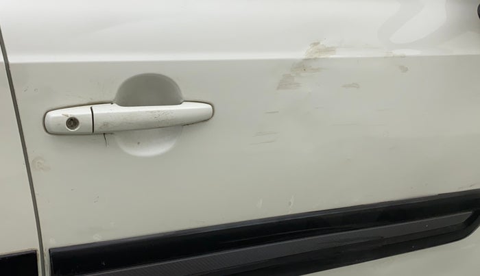 2017 Maruti IGNIS DELTA 1.2, Petrol, Manual, 51,497 km, Driver-side door - Minor scratches