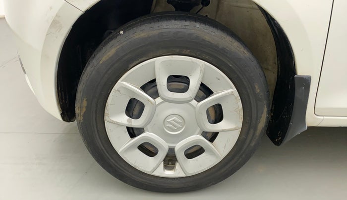 2017 Maruti IGNIS DELTA 1.2, Petrol, Manual, 51,497 km, Left front tyre - Minor crack