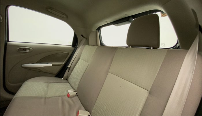 2013 Toyota Etios Liva G, Petrol, Manual, 66,520 km, Right Side Rear Door Cabin