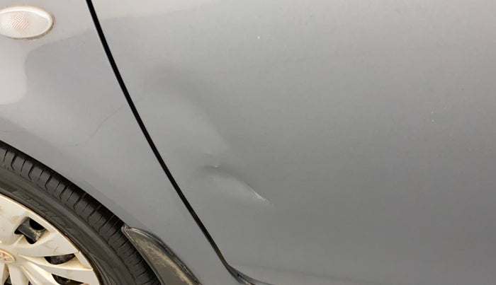 2013 Toyota Etios Liva G, Petrol, Manual, 66,520 km, Front passenger door - Slightly dented