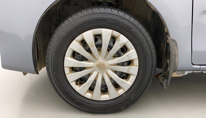 2013 Toyota Etios Liva G, Petrol, Manual, 66,520 km, Left Front Wheel