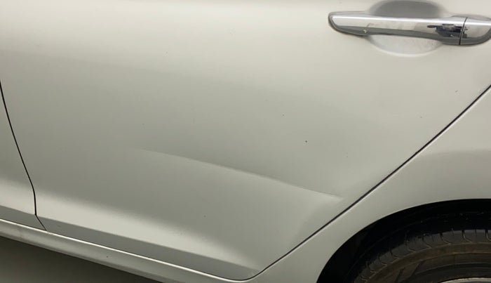 2018 Hyundai Verna 1.6 VTVT SX O, CNG, Manual, 90,120 km, Rear left door - Minor scratches