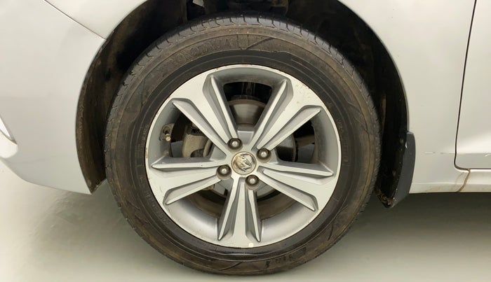 2018 Hyundai Verna 1.6 VTVT SX O, CNG, Manual, 90,120 km, Left Front Wheel