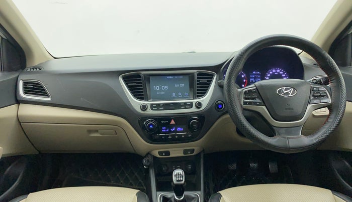 2018 Hyundai Verna 1.6 VTVT SX O, CNG, Manual, 90,120 km, Dashboard