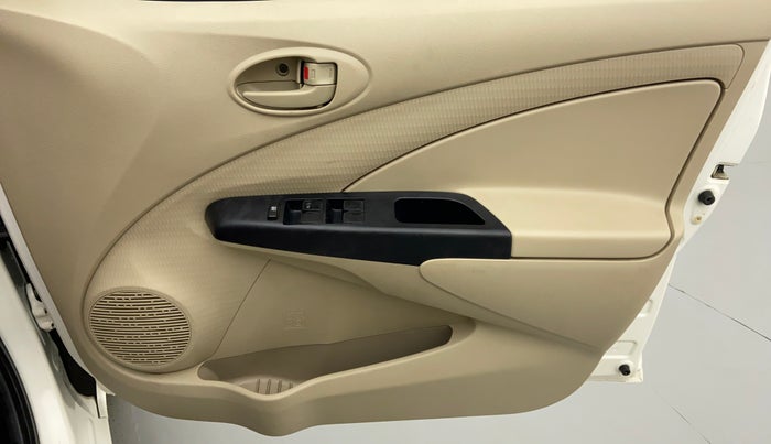2017 Toyota Etios GD, Diesel, Manual, 51,905 km, Driver Side Door Panels Control
