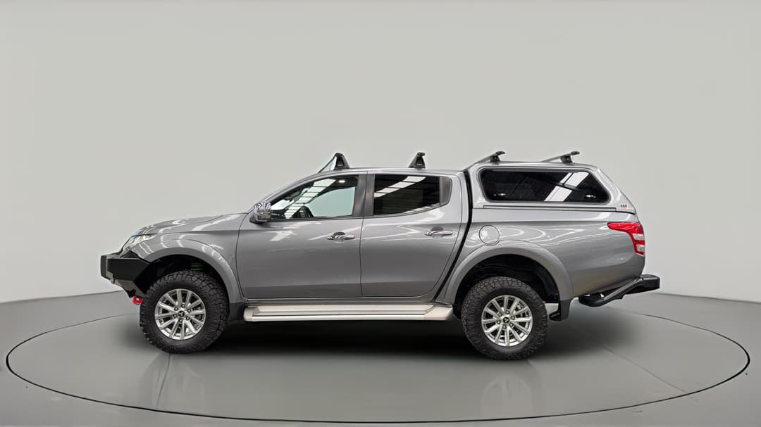 2017 Mitsubishi Triton Gls (4x4), Manual, 74704 km, Left Side View