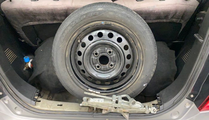 2015 Maruti Wagon R 1.0 VXI, CNG, Manual, 84,483 km, Spare Tyre