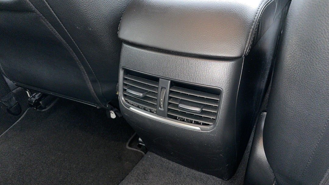 Rear A/C Vent