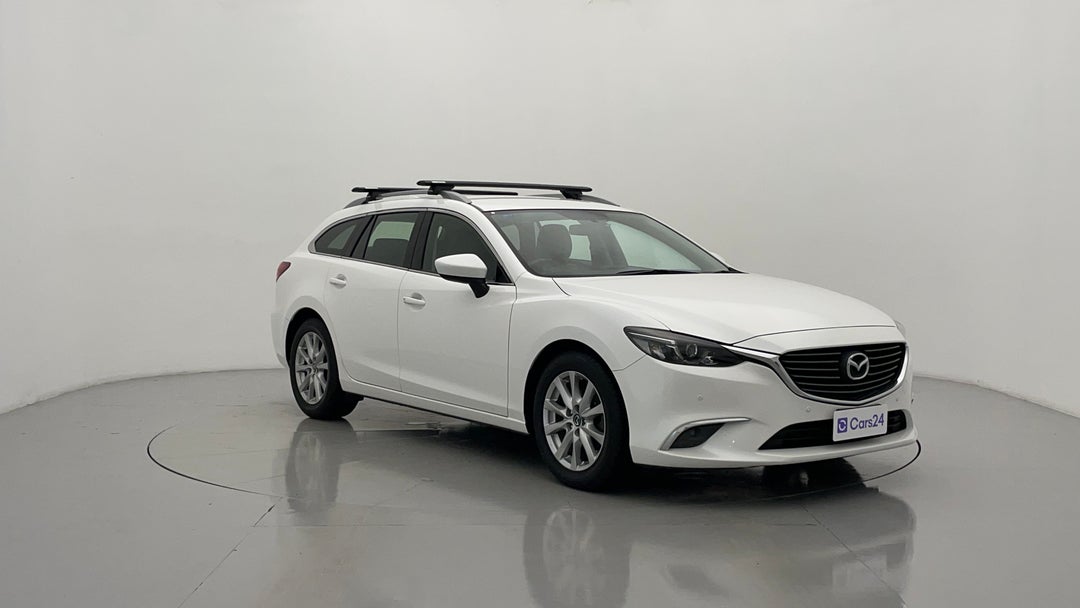 Right Front Diagonal (45- Degree) View