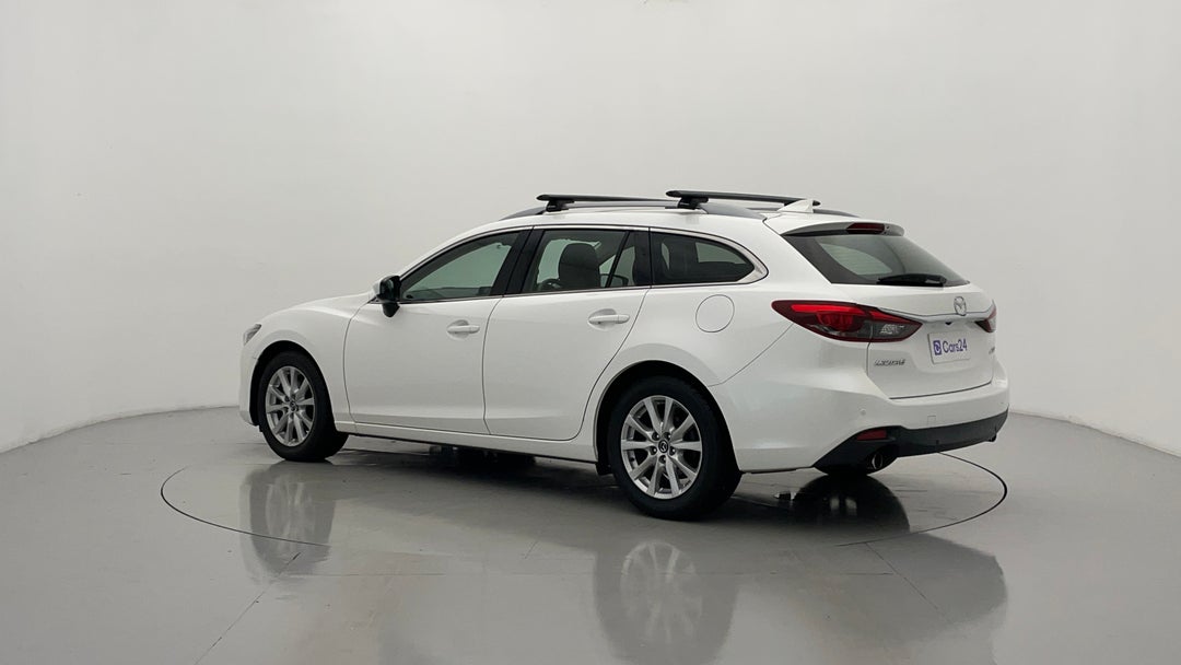 Left Back Diagonal (45- Degree) View