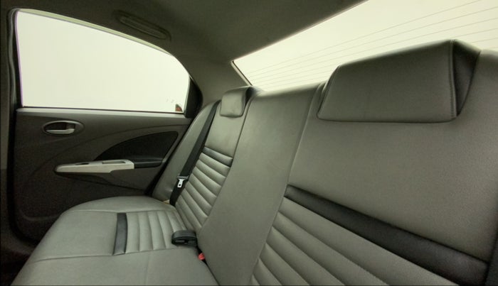 2011 Toyota Etios VX, Petrol, Manual, 71,433 km, Right Side Rear Door Cabin