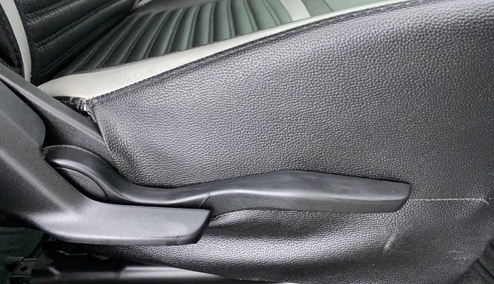 2018 Maruti Baleno ZETA 1.2 K12, Petrol, Manual, 30,672 km, Driver Side Adjustment Panel