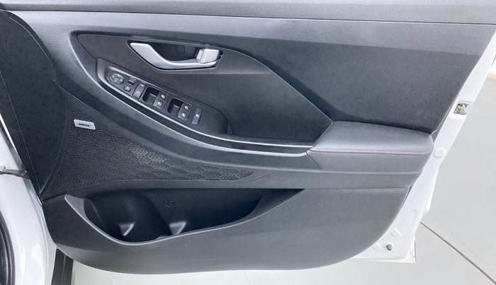 2022 Hyundai Creta SX (O) 1.4 TURBO DCT, Petrol, Automatic, 16,898 km, Driver Side Door Panels Control
