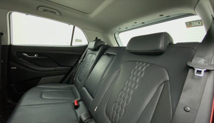 2022 Hyundai Creta SX (O) 1.4 TURBO DCT, Petrol, Automatic, 16,898 km, Right Side Rear Door Cabin