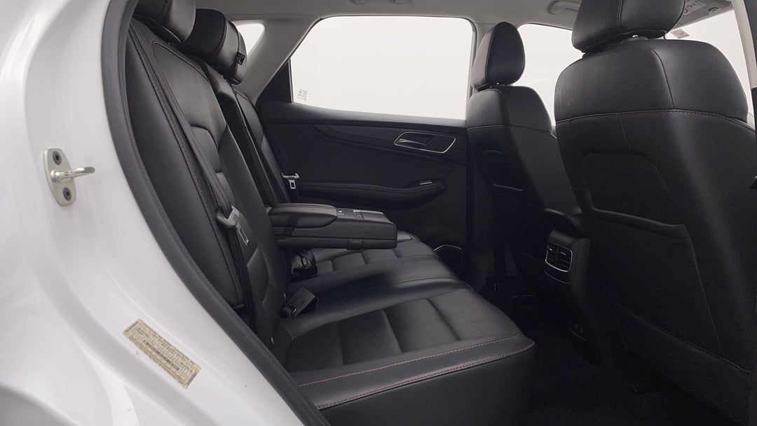 2020 MG HS Excite, Automatic, 68983 km, Right Side Rear Door Cabin View