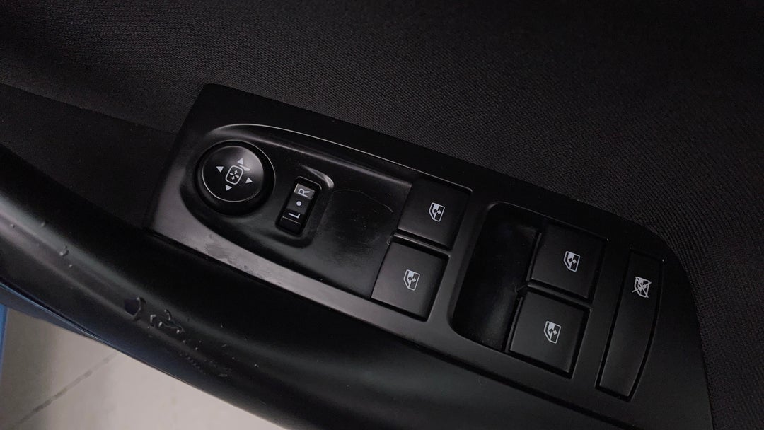 Drivers Side Door Panel Controls