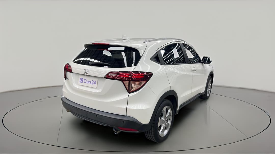 2017 Honda HR-V Vti-s, Automatic, 72333 km, Right Back Diagonal (45- Degree) View