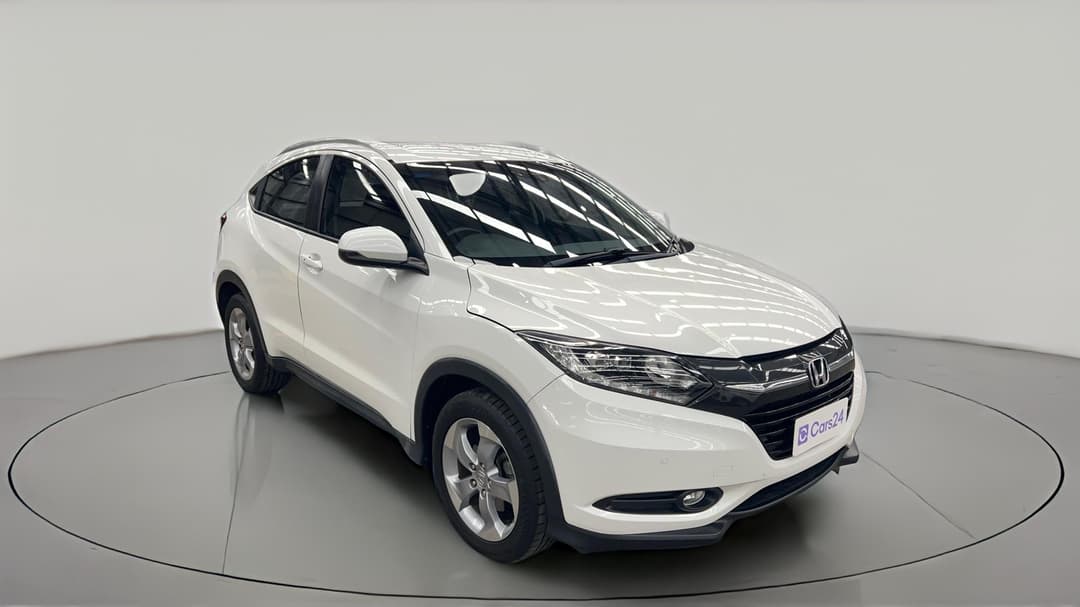 2017 Honda HR-V Vti-s, Automatic, 72333 km, Right Front Diagonal (45- Degree) View
