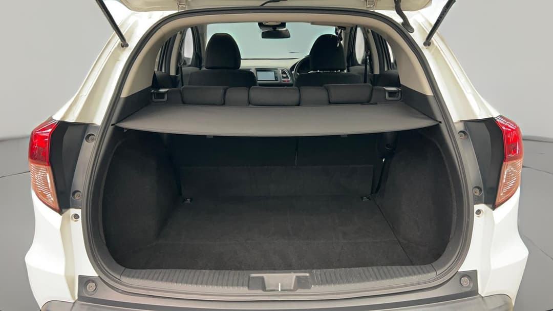 2017 Honda HR-V Vti-s, Automatic, 72333 km, Boot Inside View