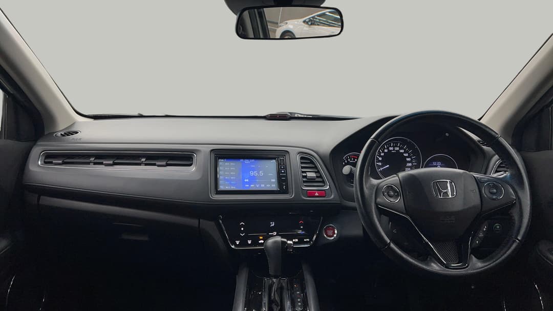 2017 Honda HR-V Vti-s, Automatic, 72333 km, Dashboard View